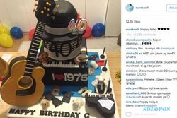 KABAR ARTIS : Aura Kasih Pamerkan Kue Ultah untuk Glenn di Instagram