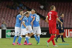 LIGA EUROPA 2015 : Napoli Pesta Gol, Hajar Club Brugge 5-0