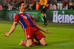 KABAR PEMAIN : Ketertarikan Bayern Terhadap Higuain Tak Risaukan Lewandowski