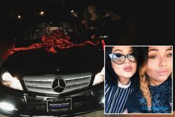 SENSASI ARTIS : Kylie Jenner Hadiahkan Mobil Seharga Rp1 M untuk Sahabatnya