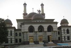 MASJID AGUNG KLATEN : Pemkab Klaten Siapkan Rp2 Miliar untuk Pengelolaan 2 Masjid Besar di Klaten