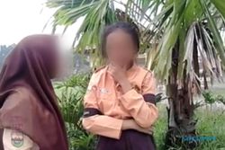 VIDEO KONTROVERSIAL : Video Penganiayaan Siswi SMPN 4 Binjai Bikin Geger Facebook