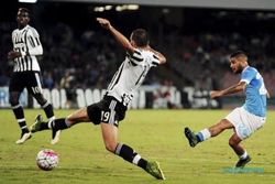 HASIL LIGA SERIE-A ITALIA : Juventus Takluk di Kaki Napoli, Roma Pesta Gol