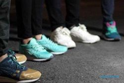 TREN MODE TERBARU : Tips Membeli Sneaker
