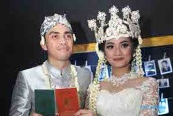 KABAR ARTIS : 4 Bulan Pacaran, Ayudia Bing Slamet dan Ditto Menikah