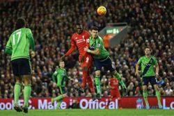 LIGA INGGRIS 2015/2016 : Skuat Liverpool Belum Seimbang