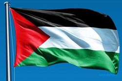 Perhatian! Kibarkan Bendera Palestina di Tribune Boleh, Terobos Lapangan Jangan