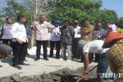 INFRASTRUKTUR WONOGIRI : Gubernur Jateng Setuju Pelebaran Jalan Selogiri-Purwantoro