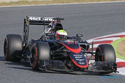 FORMULA ONE : McLaren Ogah Berbagi dengan Red Bull