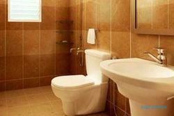 TIPS TRAVELING : Pahami Aturan Toilet di 4 Negara Ini!