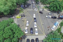 Ada di Jalanan Solo, Ini Arti Fungsi Marka Jalan Yellow Box Junction