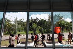 KONGRES HMI : Ribuan Anggota HMI Makassar Makan Tak Bayar, Pemilik Warung Rugi Besar