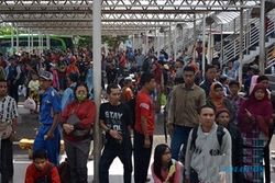 HARI NATAL 2015 : Tarif Bus Ekonomi Tak Naik, Surabaya-Madiun Tak Lebih Rp27.500!