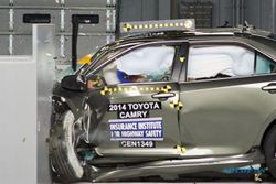 UJI TABRAK MOBIL : Mobil Jepang dan Jerman Dinyatakan Paling Aman