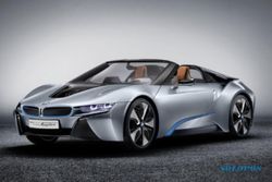 MOBIL BMW : BMW I8 Makin Seksi Tanpa Atap, Muncul Januari 2016