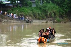 INFRASTRUKTUR BOJONEGORO: 2 Jembatan akan Dibangun di Sungai Bengawan Solo