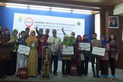 KEGIATAN KAMPUS : Berkat Ide Bisnis Tas Laptop, Tim SMAN 3 Semarang Sabet Juara UYEA 2015
