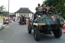 RAPIM TNI-POLRI : Jokowi Minta Pejabat TNI-Polri Tak Cuma di Belakang Meja