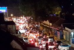 TAHUN BARU 2016 : Di Sentilan-Sentilun Boyolali: "Jalan Beton" dan "Pluralisme" Seno Samodro Dipuji Habis-Habisan