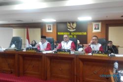 PENCATUTAN NAMA JOKOWI : Ridwan Bae Berkali-Kali Interupsi, Protes Legal Standing Sudirman Said