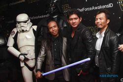 STAR WARS THE FORCE AWAKENS : Ini Adegan Trio The Raid di Film Ke-7 Star Wars