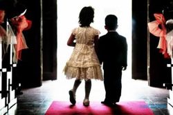 Pernikahan dengan Anak 7 Tahun Bikin Pemilik Ponpes Semarang Bermasalah