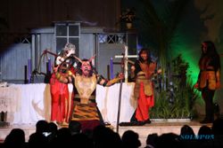 NATAL 2015 : Perayaan Natal di Solo Lancar, Umat Kristiani Diajak Bertoleransi