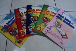 PENDIDIKAN ANAK USIA DINI : Penulis Buku Anak Islam Suka Membaca Siap Merevisi