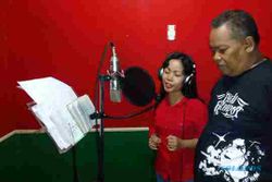 KESENIAN CAMPURSARI : Tanpa Nama, Studio Rekaman di Sragen Ini Jadi Andalan Penyanyi Campursari