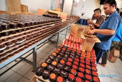 IMLEK 2016 : Penjualan Kue Keranjang Naik 500 Persen