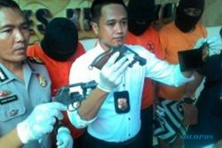 PENIPUAN KEDIRI : Polisi Kediri Ringkus 5 Penyidik KPK dan Anggota BIN Palsu