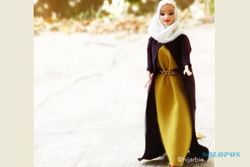 KISAH UNIK : Kini, Barbie Pun Berjilbab
