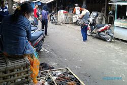 PASAR TRADISIONAL SOLO : Pedagang Pasar Ayam Semanggi Harus Bayar Rp11 Juta-Rp13 Juta/SHP, Sesuai Ketentuan Rp9,9 Juta/SHP