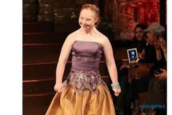 NEW YORK FASHION WEEK 2016 : Idap Down Syndrome, Remaja Ini Melenggang di NYFW 2016