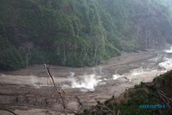 BANJIR BLITAR : Diterjang Air Bah, Sabo Dam Lahar Kelud Runtuh Total