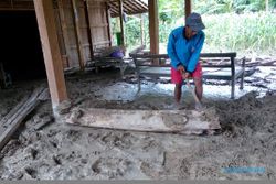BANJIR SRAGEN : BPBD Sragen: Banjir Bandang Jenar Akibat Sampah dari Hutan Perhutani