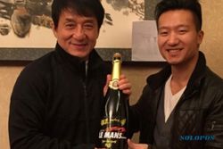 KABAR ARTIS : Jackie Chan Terjun ke Balap Le Mans 24 Jam Paris 2016