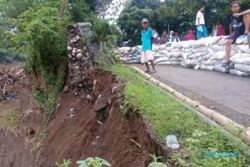 BENCANA SRAGEN : Tanggul Bengawan Solo Ambrol, 3.000 Rumah Terancam Banjir