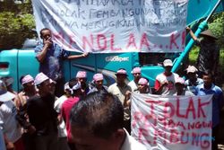 EMBUNG SRAGEN : Ratusan Warga Trobayan Demo Tolak Embung Samberembe, DPRD Siap Mediasi