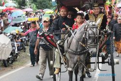HUT KABUPATEN SEMARANG : Ribuan Peserta Ikuti Kirab Budaya HUT ke-495 Kabupaten Semarang