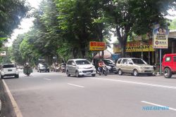 PENATAAN PARKIR BOYOLALI : Tak Ada Area Khusus Parkir, Jl.Pandanaran Boyolali Rawan Macet