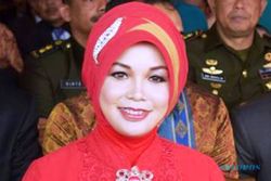 PILKADA 2018 : Ini Sanksi bagi Siti Atikoh Akibat Dampingi Suami