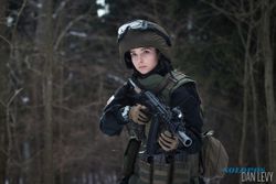 TRENDING SOSMED : Elena Dilegioz: Inikah Tentara Tercantik di Dunia