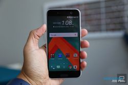 SMARTPHONE TERBARU : Resmi Dirilis, HTC 10 Dijual Rp9,1 Juta