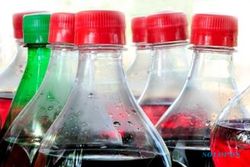 Minuman Kemasan Botol Plastik Bakal Kena Cukai