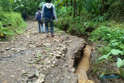 BENCANA WONOGIRI : Tanah di Ponorogo Merekah, Warga Kismantoro Ikut Waswas