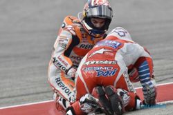 MOTOGP 2016 : Pedrosa-Dovi Crash, Bos Honda Datangi Ducati