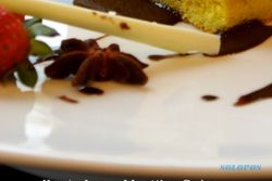 HOTEL SLEMAN : Mau Cake Rasa Jamu? Datang Saja ke Sheraton Mustika Yogyakarta