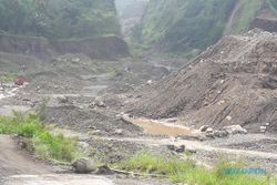 PENAMBANGAN LIAR BOYOLALI : Alat Berat Masih Nekat Beroperasi di Kali Apu