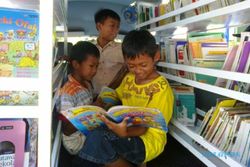 PERPUSTAKAAN PACITAN : Miliki 4.500 Buku, Perpustakaan Cahaya Desa Gemaharjo Nomine Perpustakaan Terbaik
